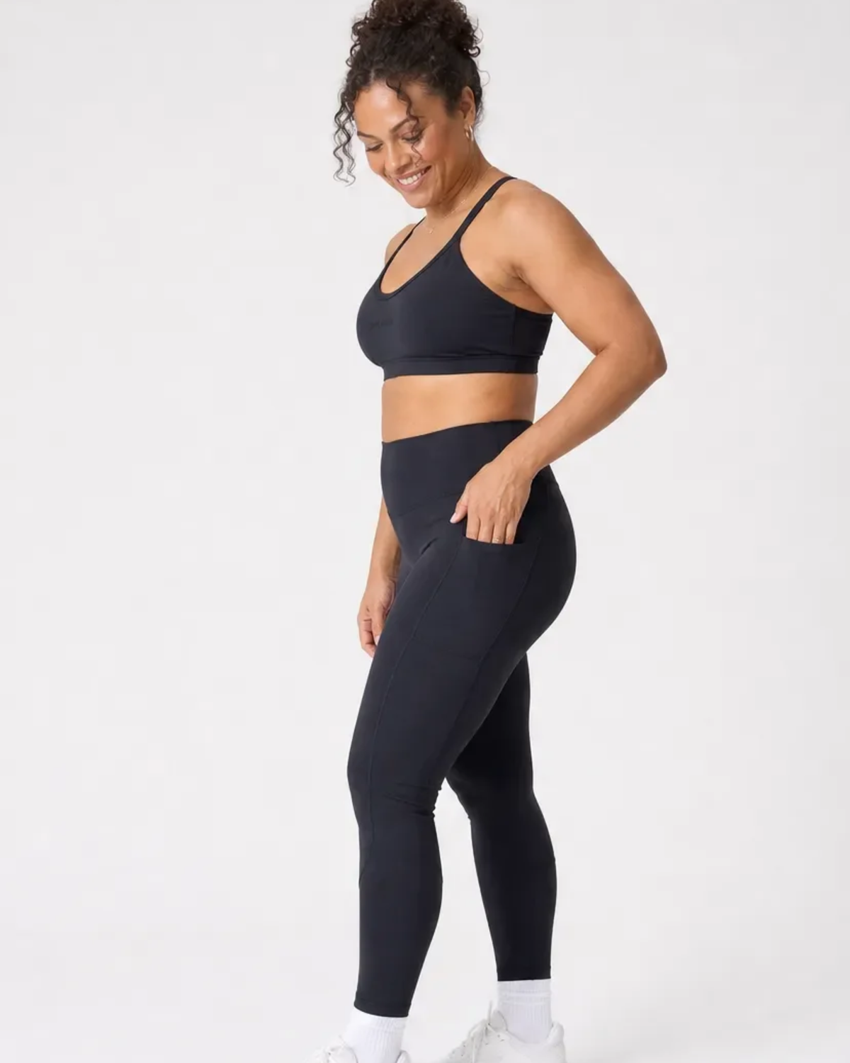 Noir Essentials set - Combo deal (Long tights & Ease bra)